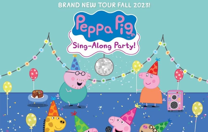 Cartoon with Peppa Pig and friends having a Sing A Long Party