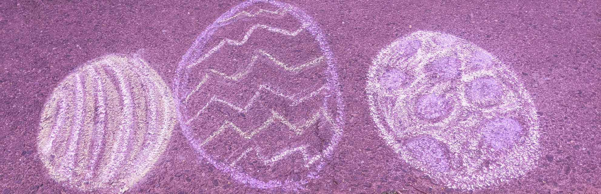 Easter eggs drawn in chalk